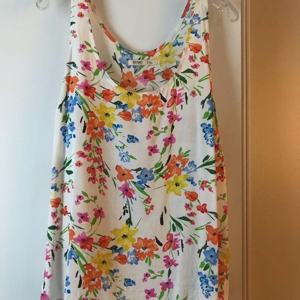 Old Navy sleeveless top